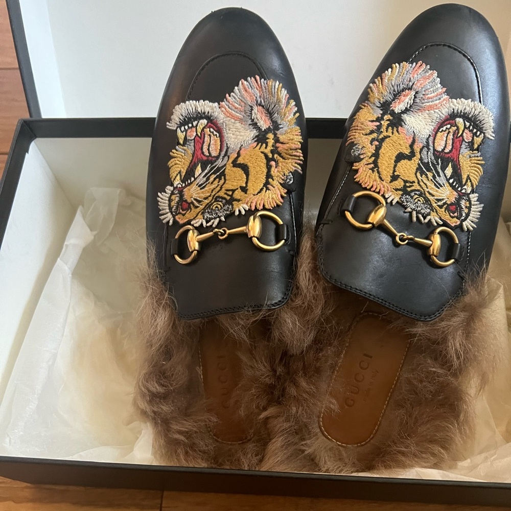Gucci Fur Slides - Picture 4 of 5